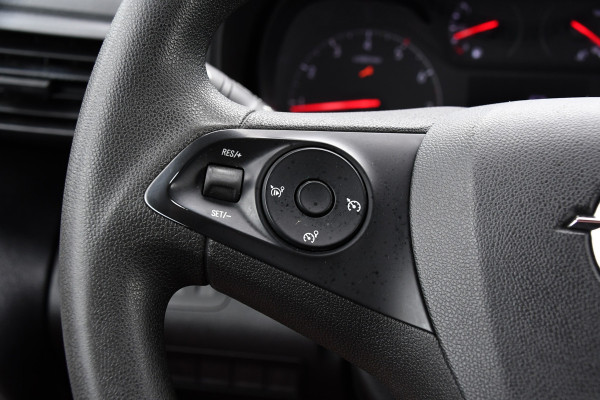 Opel Combo 1.5D L2H1 Edition Camera, Cruise, Carplay, 102pk, Trekhaak, Multimedia, Uniek!