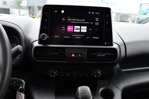 Opel Combo 1.5D L2H1 Edition Camera, Cruise, Carplay, 102pk, Trekhaak, Multimedia, Uniek!