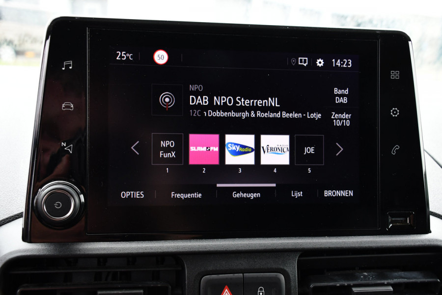 Opel Combo 1.5D L2H1 Edition Camera, Cruise, Carplay, 102pk, Trekhaak, Multimedia, Uniek!
