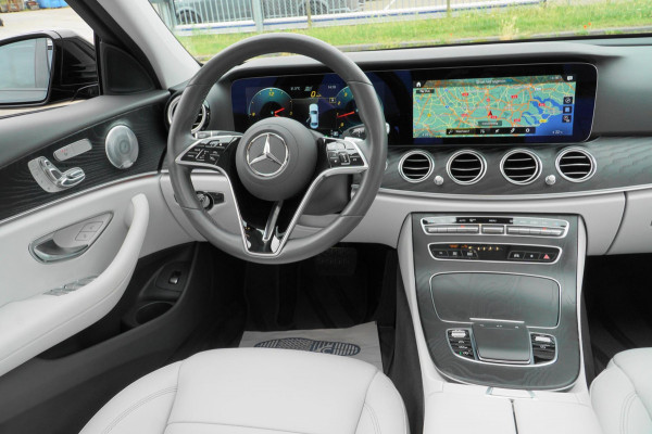 Mercedes-Benz E-Klasse 200 Solution Luxury PANORAMADAK