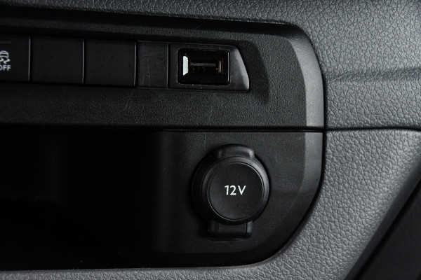 Citroën Jumpy 2.0 BlueHDI 180 DC Black Edition Adaptieve Cruise, Camera, Carplay, 177pk, Head-up, 2 x Schuifdeur, Clima, Multimedia, Automaat, Trekhaak, Uniek!