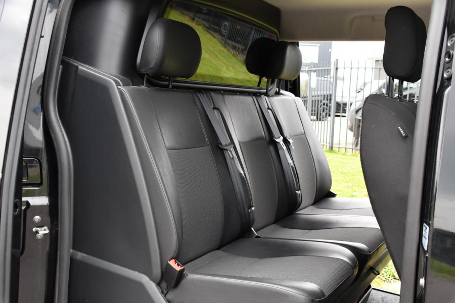 Citroën Jumpy 2.0 BlueHDI 180 DC Black Edition Adaptieve Cruise, Camera, Carplay, 177pk, Head-up, 2 x Schuifdeur, Clima, Multimedia, Automaat, Trekhaak, Uniek!