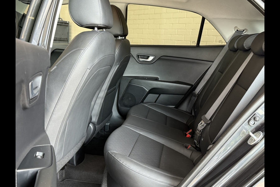 Kia Rio 1.4 100pk Executive Line | Navigatie | Leder | Camera | Stuur & Stoelverwarming | 100 % onderhouden!
