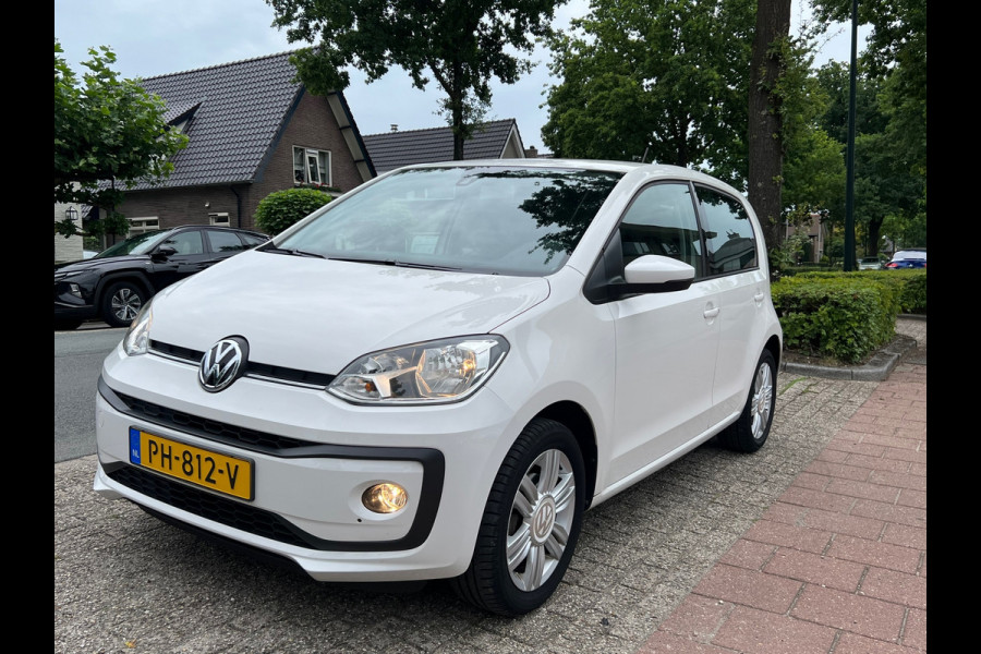 Volkswagen up! 1.0 BMT high up! clima/camera/cruise NL-NAP