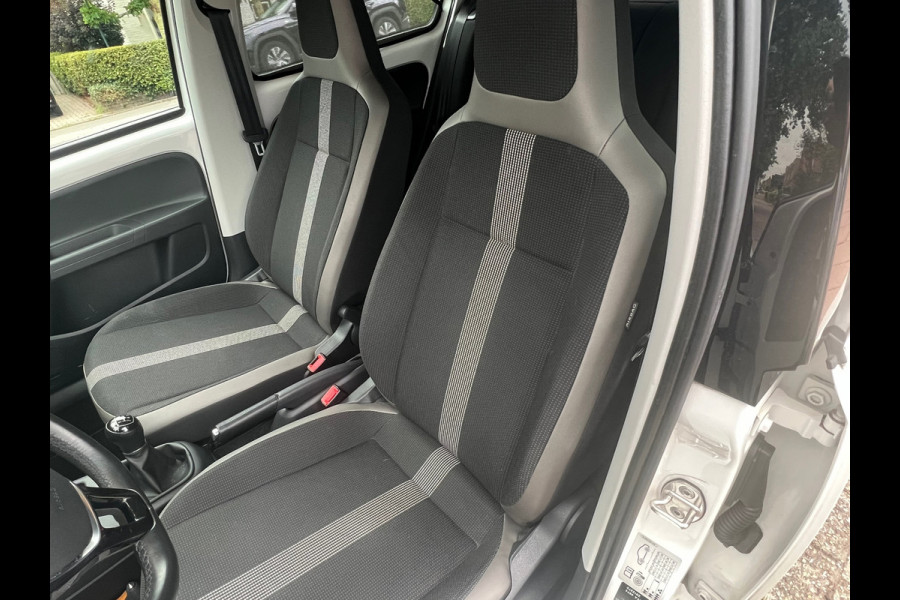 Volkswagen up! 1.0 BMT high up! clima/camera/cruise NL-NAP