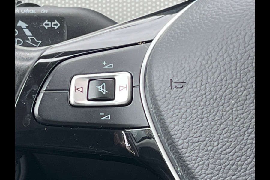 Volkswagen up! 1.0 BMT high up! clima/camera/cruise NL-NAP