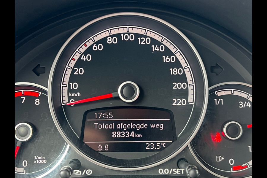 Volkswagen up! 1.0 BMT high up! clima/camera/cruise NL-NAP