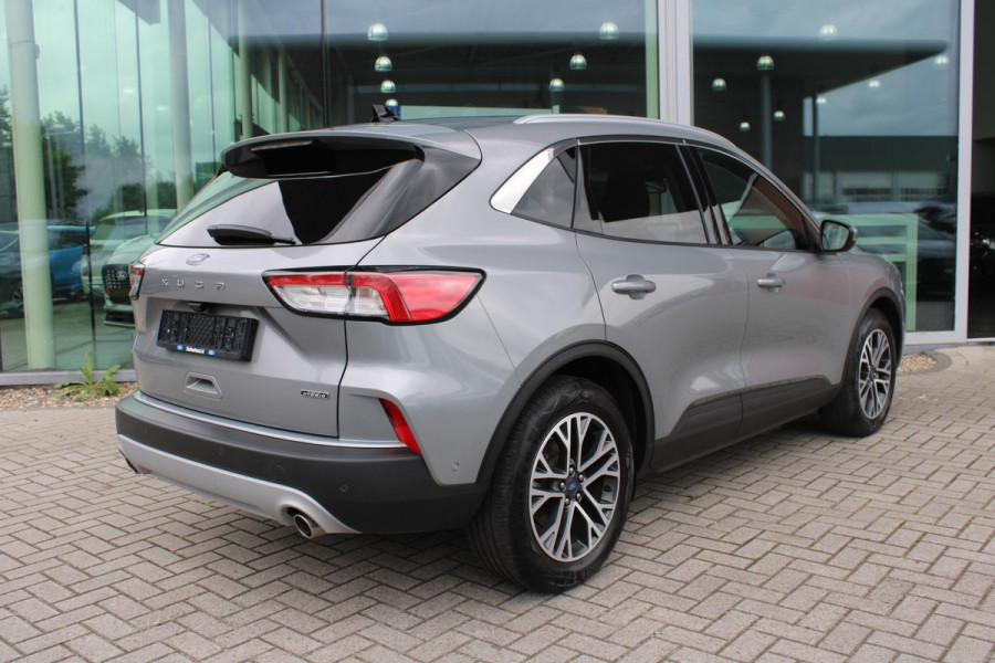 Ford Kuga 2.5 PHEV Titanium | Panoramadak | Adaptive cruise control | Winter Pack | Dodehoeksensoren | Camera | 1.500 kg trekgewicht
