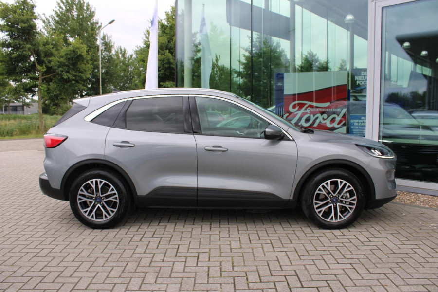 Ford Kuga 2.5 PHEV Titanium | Panoramadak | Adaptive cruise control | Winter Pack | Dodehoeksensoren | Camera | 1.500 kg trekgewicht