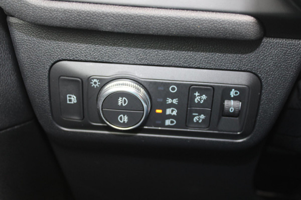 Ford Kuga 2.5 PHEV Titanium | Panoramadak | Adaptive cruise control | Winter Pack | Dodehoeksensoren | Camera | 1.500 kg trekgewicht