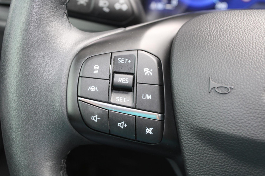 Ford Kuga 2.5 PHEV Titanium | Panoramadak | Adaptive cruise control | Winter Pack | Dodehoeksensoren | Camera | 1.500 kg trekgewicht