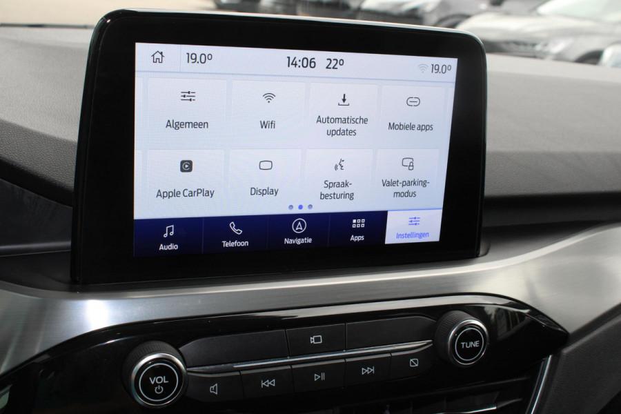 Ford Kuga 2.5 PHEV Titanium | Panoramadak | Adaptive cruise control | Winter Pack | Dodehoeksensoren | Camera | 1.500 kg trekgewicht