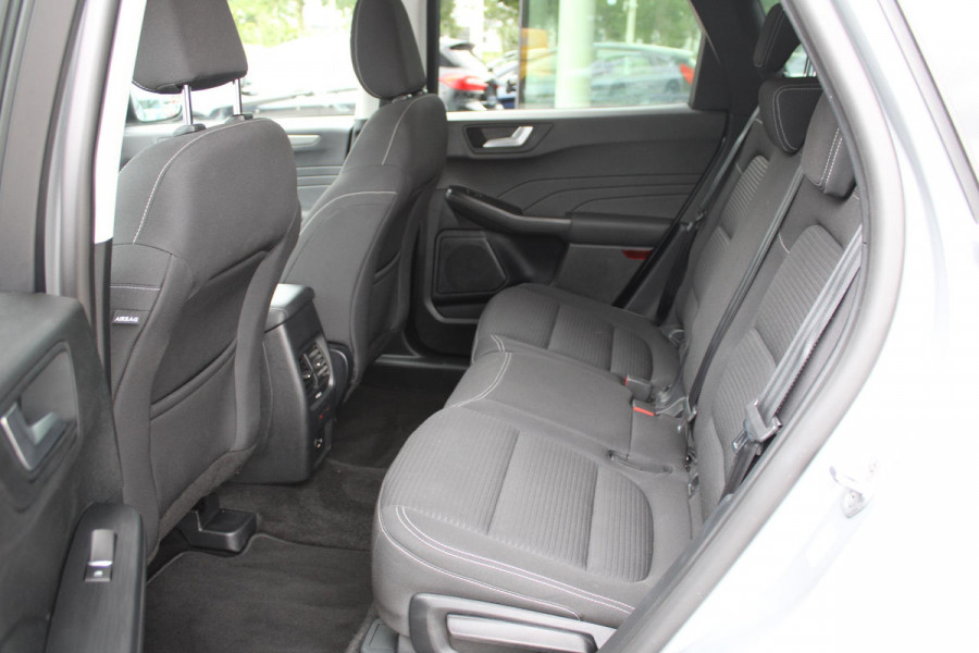 Ford Kuga 2.5 PHEV Titanium | Panoramadak | Adaptive cruise control | Winter Pack | Dodehoeksensoren | Camera | 1.500 kg trekgewicht