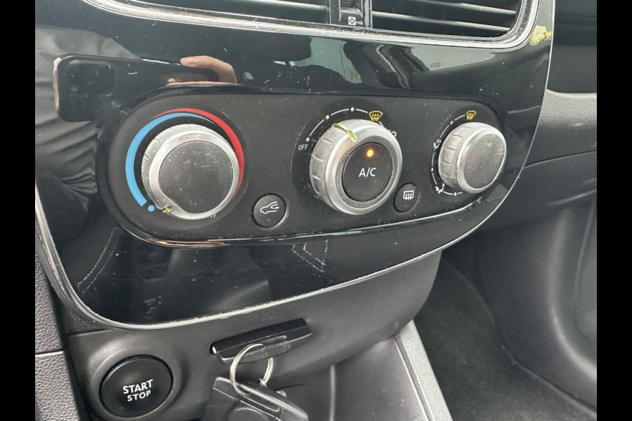Renault Clio 0.9 TCe Limited 2018 NAVI CR CONTROL PDC ELEK PAKKET SPORTVELGEN