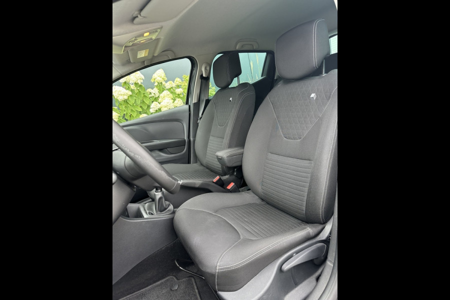 Renault Clio 0.9 TCe Limited 2018 NAVI CR CONTROL PDC ELEK PAKKET SPORTVELGEN