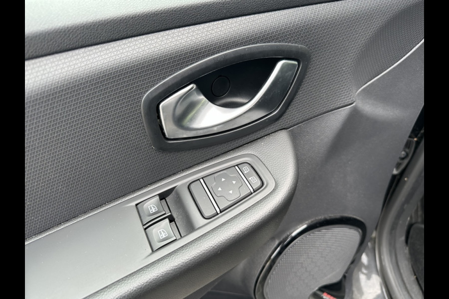 Renault Clio 0.9 TCe Limited 2018 NAVI CR CONTROL PDC ELEK PAKKET SPORTVELGEN