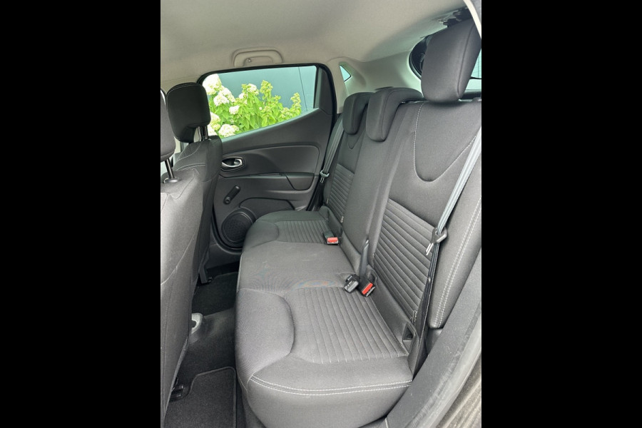 Renault Clio 0.9 TCe Limited 2018 NAVI CR CONTROL PDC ELEK PAKKET SPORTVELGEN