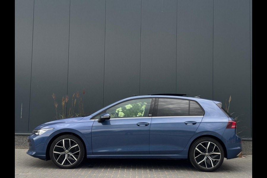Volkswagen Golf 1.5 eTSI 50 Edt. FULL PANO NAVI CAMERA CLIMATE MASSAGE