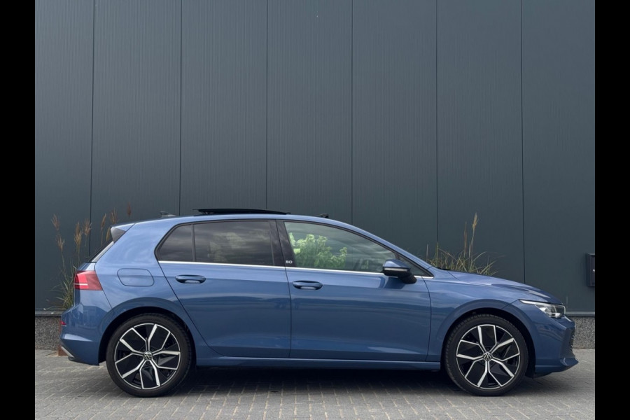 Volkswagen Golf 1.5 eTSI 50 Edt. FULL PANO NAVI CAMERA CLIMATE MASSAGE