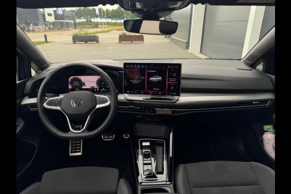 Volkswagen Golf 1.5 eTSI 50 Edt. FULL PANO NAVI CAMERA CLIMATE MASSAGE