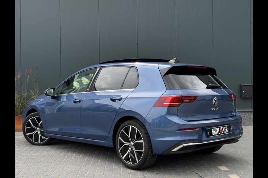 Volkswagen Golf 1.5 eTSI 50 Edt. FULL PANO NAVI CAMERA CLIMATE MASSAGE