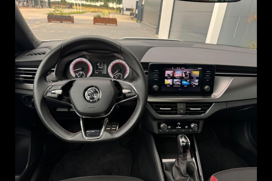 Škoda Kamiq 1.5 TSI MONTE CARLO 2022 PANO CARPLAY PDC GARANTIE 2027