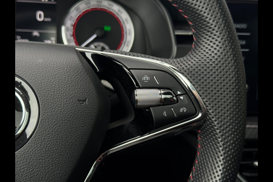 Škoda Kamiq 1.5 TSI MONTE CARLO 2022 PANO CARPLAY PDC GARANTIE 2027