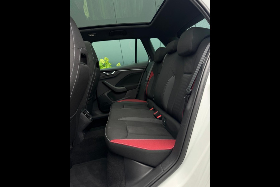 Škoda Kamiq 1.5 TSI MONTE CARLO 2022 PANO CARPLAY PDC GARANTIE 2027
