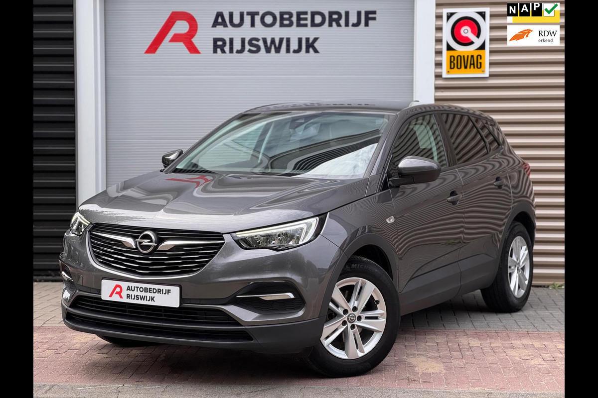 Opel Grandland X 1.2 Turbo Business Edition Navi/LaneAssist Opel Grandland X 1.2 Turbo Business Edition Navi/LaneAssist