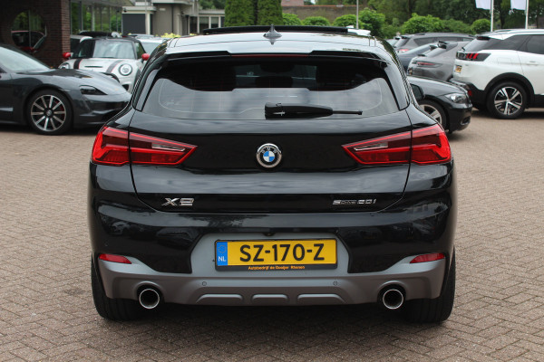 BMW X2 sDrive20i High Exe. M Sport / Panoramadak / Camera / Leder / 19'' / Harman Kardon / Navigatie / Stoelverwarming / Cruise Control