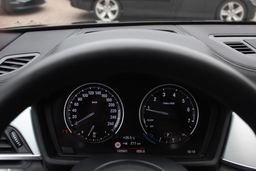 BMW X2 sDrive20i High Exe. M Sport / Panoramadak / Camera / Leder / 19'' / Harman Kardon / Navigatie / Stoelverwarming / Cruise Control