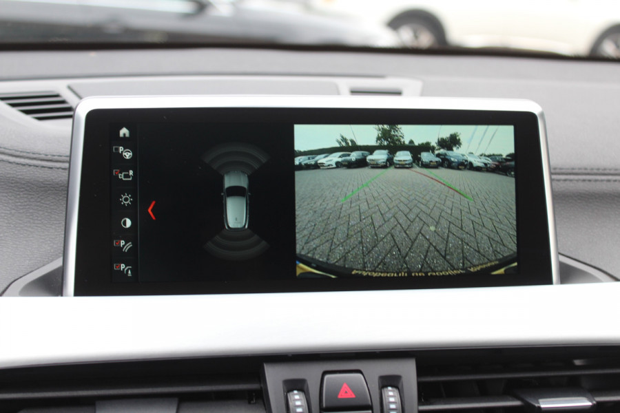 BMW X2 sDrive20i High Exe. M Sport / Panoramadak / Camera / Leder / 19'' / Harman Kardon / Navigatie / Stoelverwarming / Cruise Control