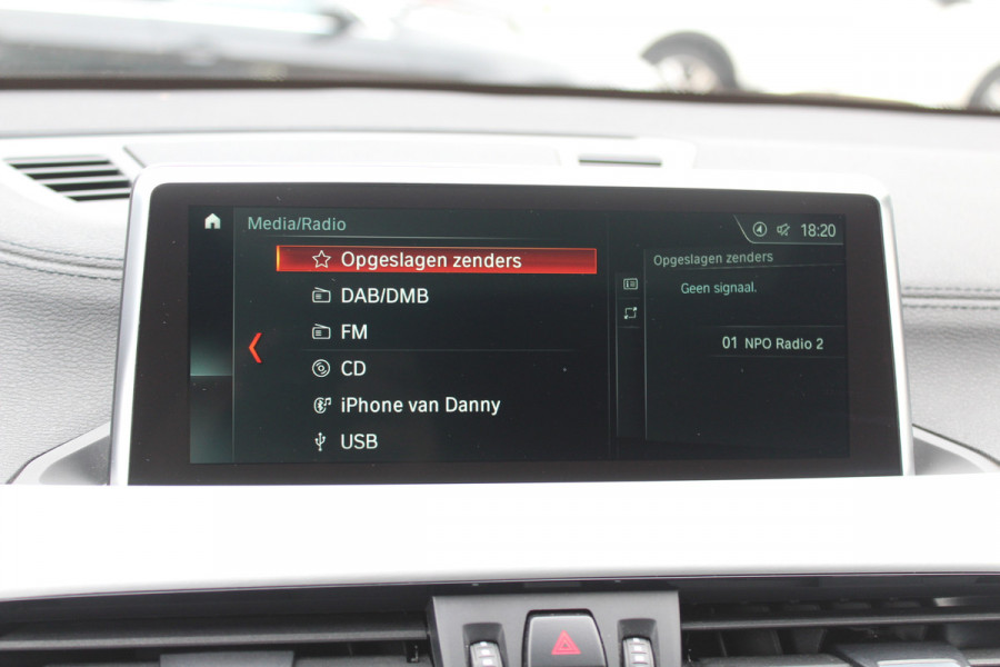 BMW X2 sDrive20i High Exe. M Sport / Panoramadak / Camera / Leder / 19'' / Harman Kardon / Navigatie / Stoelverwarming / Cruise Control