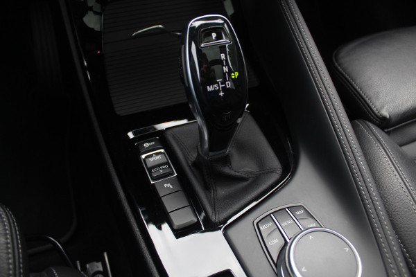 BMW X2 sDrive20i High Exe. M Sport / Panoramadak / Camera / Leder / 19'' / Harman Kardon / Navigatie / Stoelverwarming / Cruise Control