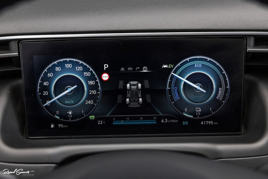 Hyundai Tucson 1.6 T-GDI PHEV Comfort Smart 4WD | Trekhaak | Adaptieve cruise | Apple carplay | Blind spot |