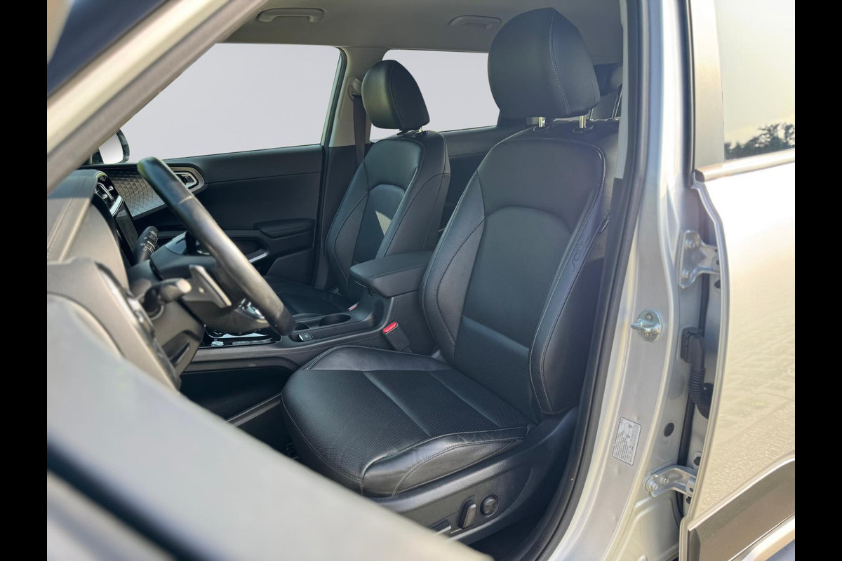 Kia e-Soul ComfortLine 64 kWh, 1e eigenaar,leder, achteruitrijcamera, 73000 km, Nederlandse auto met nationale auto pas Kia e-Soul ComfortLine 64 kWh, 1e eigenaar,leder, achteruitrijcamera, 73000 km, Nederlandse auto met nationale auto pas