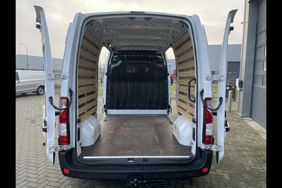 Renault Master T35 2.3 dCi 180PK L2H2 Airco | Navigatie | Camera