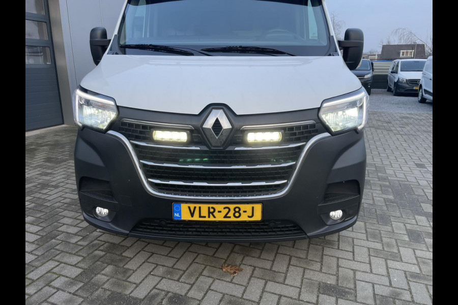 Renault Master T35 2.3 dCi 180PK L2H2 Airco | Navigatie | Camera