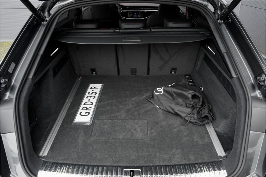 Audi Q8 60 TFSI e Quattro S Competition Pano B&O Trekhaak 4WS 23"