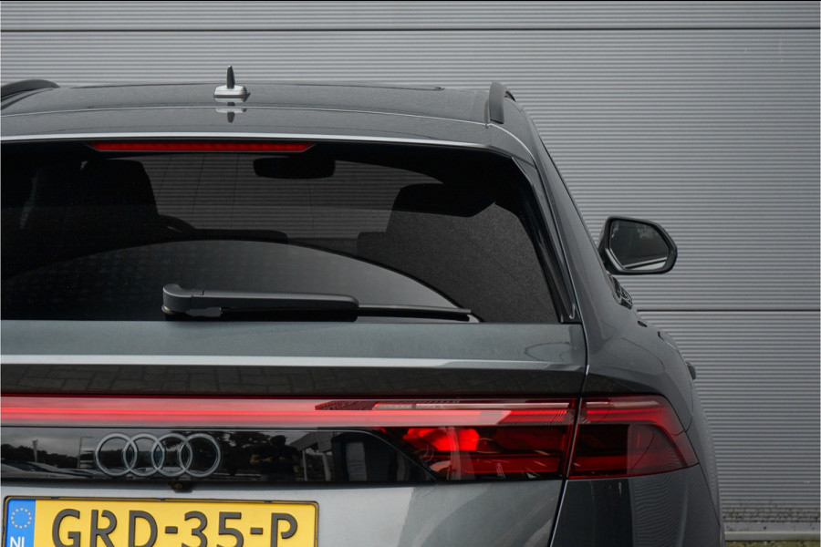 Audi Q8 60 TFSI e Quattro S Competition Pano B&O Trekhaak 4WS 23"