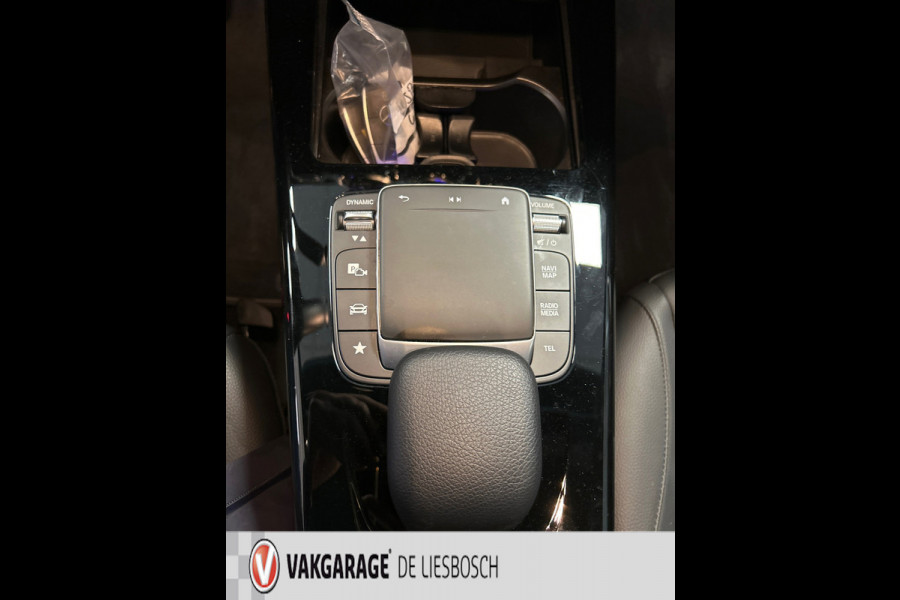 Mercedes-Benz CLA-Klasse 250 e Advantage AMG VELGEN / sfeer verlichting / camera / leder
