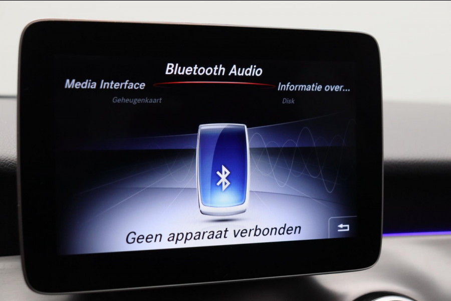 Mercedes-Benz CLA-Klasse 180 d Business Solution AMG * Origineel Nederlands * Camera Stoelverwarming