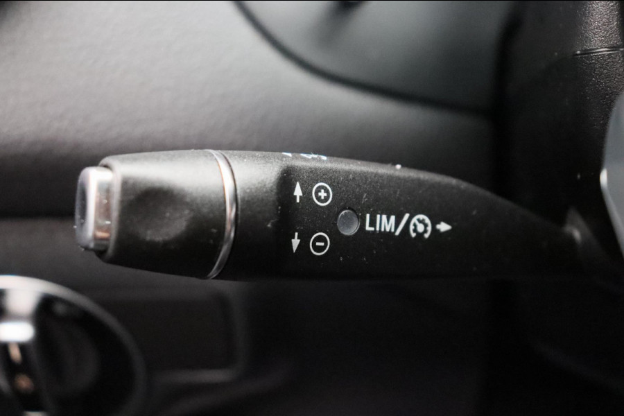 Mercedes-Benz CLA-Klasse 180 d Business Solution AMG * Origineel Nederlands * Camera Stoelverwarming