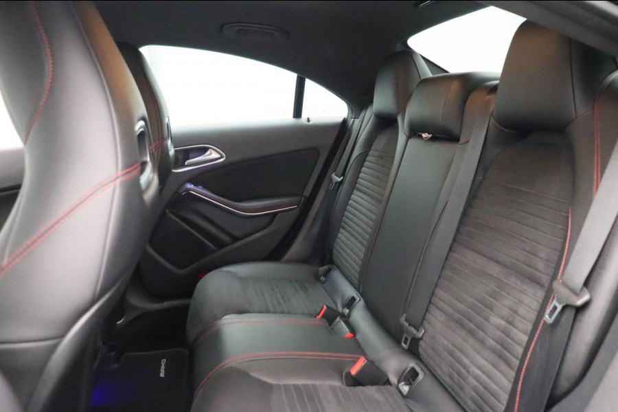 Mercedes-Benz CLA-Klasse 180 d Business Solution AMG * Origineel Nederlands * Camera Stoelverwarming