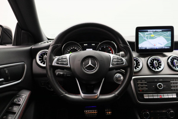 Mercedes-Benz CLA-Klasse 180 d Business Solution AMG * Origineel Nederlands * Camera Stoelverwarming