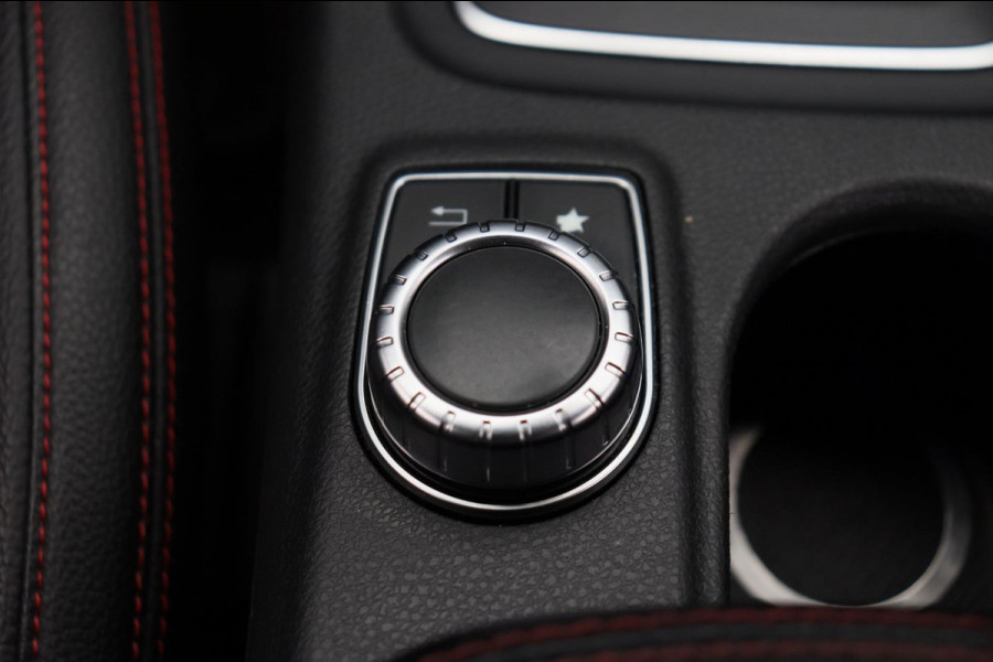 Mercedes-Benz CLA-Klasse 180 d Business Solution AMG * Origineel Nederlands * Camera Stoelverwarming