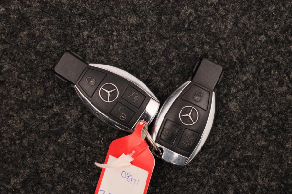 Mercedes-Benz CLA-Klasse 180 d Business Solution AMG * Origineel Nederlands * Camera Stoelverwarming