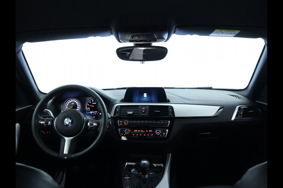 BMW 1-serie 116i High Executive M Sport | Navi | Leder | 6 bak