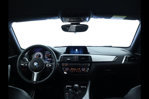 BMW 1-serie 116i High Executive M Sport | Navi | Leder | 6 bak