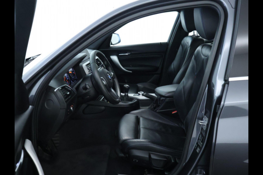 BMW 1-serie 116i High Executive M Sport | Navi | Leder | 6 bak